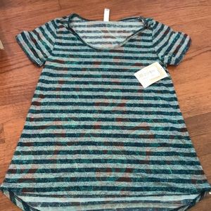 Lularoe XXS Classic Tee. NWT
